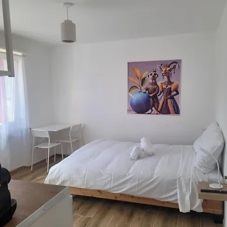 Pearl Arbor Apartment
